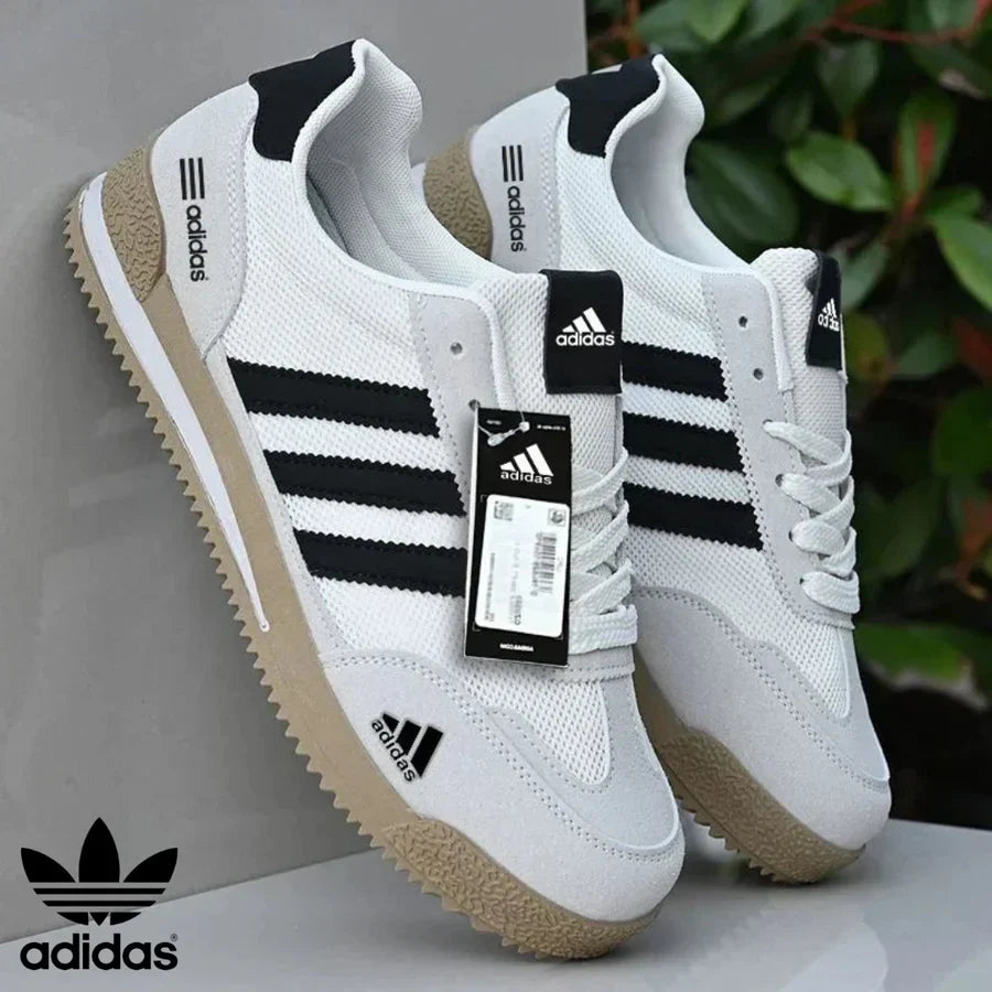 AD® Classic Motion Sneakers