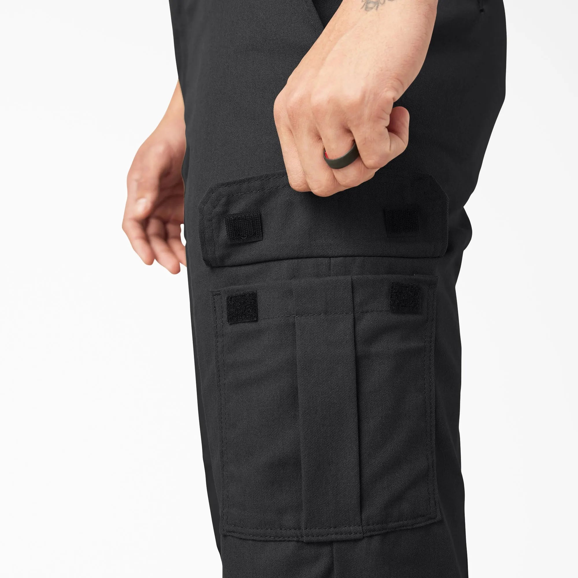 Dickies Men's FLEX Cargo Pants - Comfortable & Versatile Fit